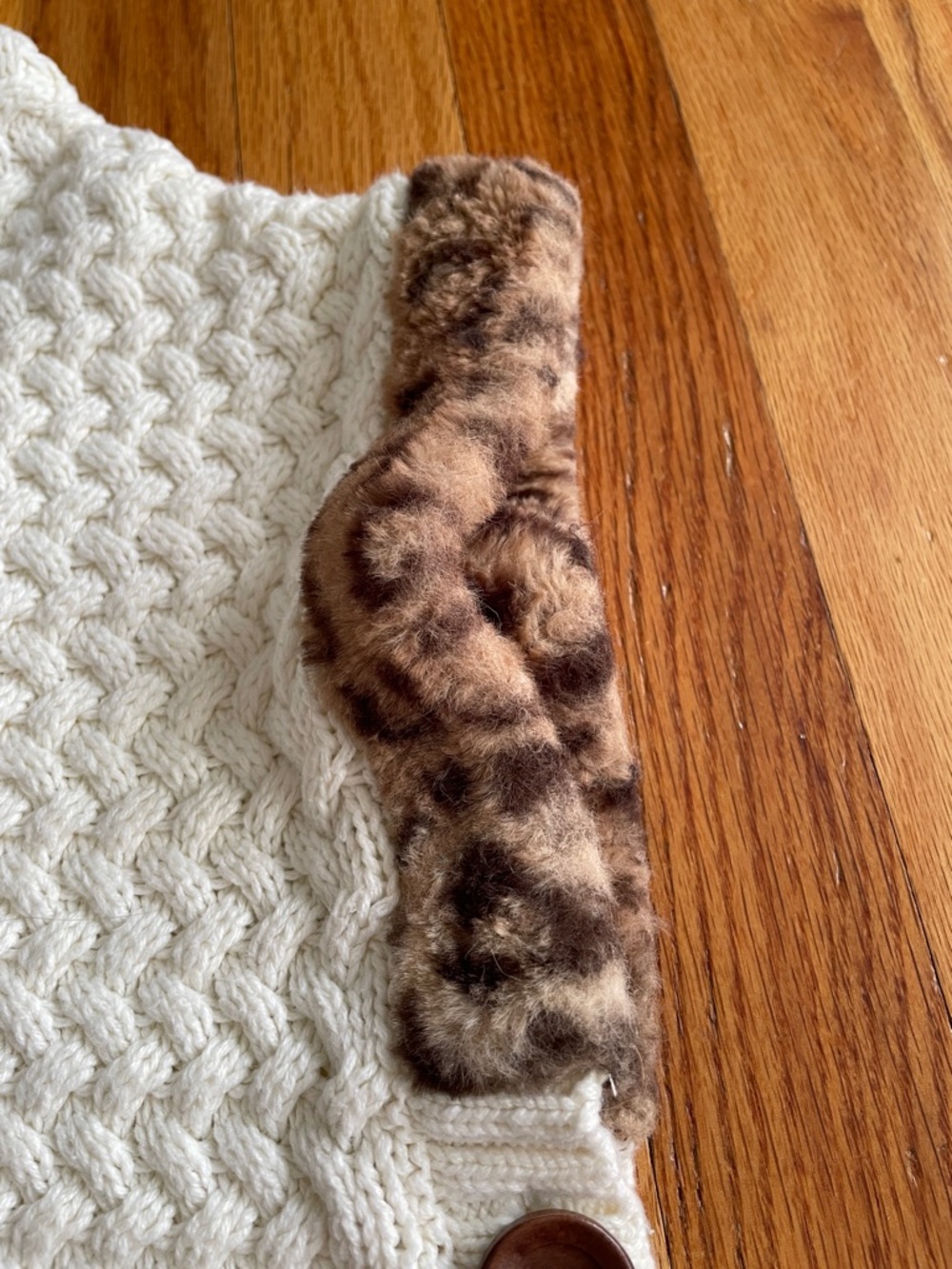 Girls Poncho - Picture 3 of 6